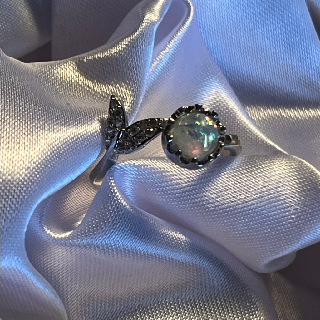 Silver Opal Leaf RingOpal Rotates On Ring That Creates More Sparkle